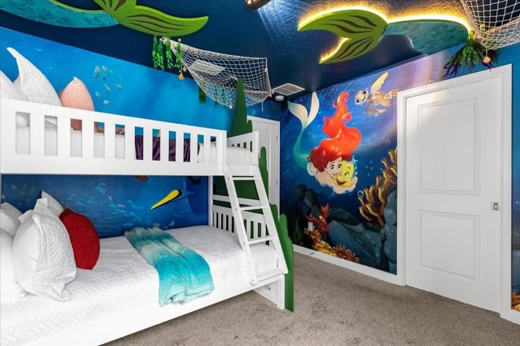 Holiday home 7 Bedrooms- 6 Bathrooms- Champions Gate 9033 St Davenport United States