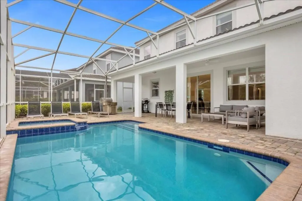7 Bedrooms- 6 Bathrooms- Champions Gate 9033 St Davenport