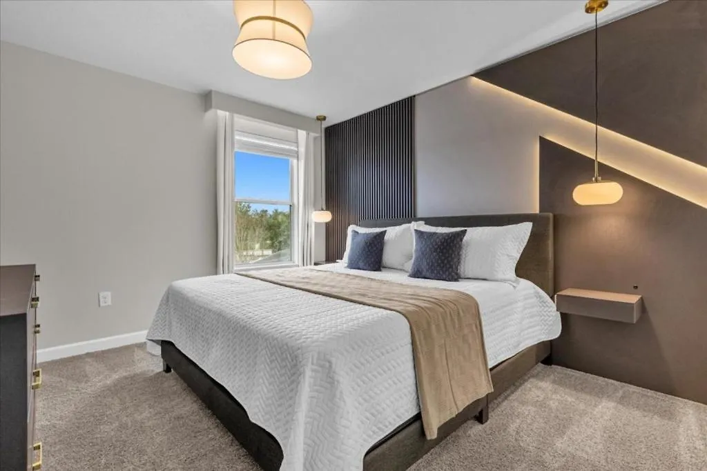 7 Bedrooms- 6 Bathrooms- Champions Gate 9033 St Davenport 0*,
