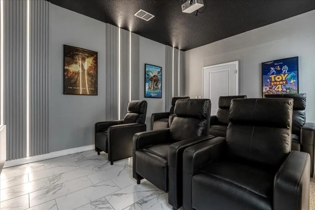 Holiday home 7 Bedrooms- 6 Bathrooms- Champions Gate 9033 St Davenport